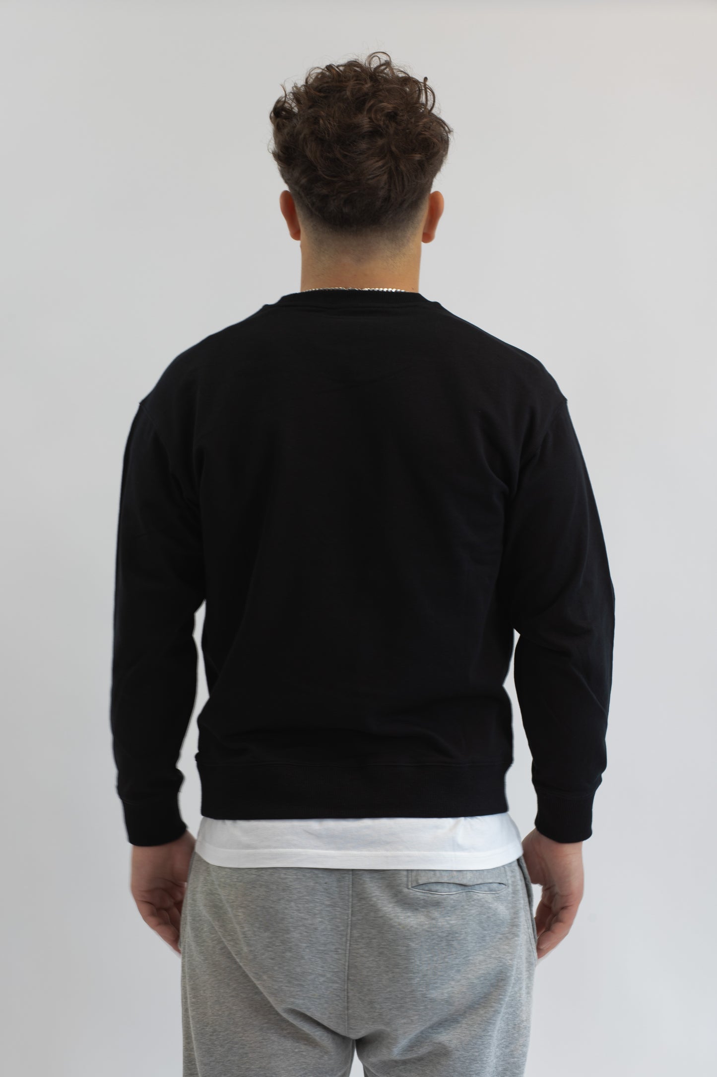 Crewneck - black