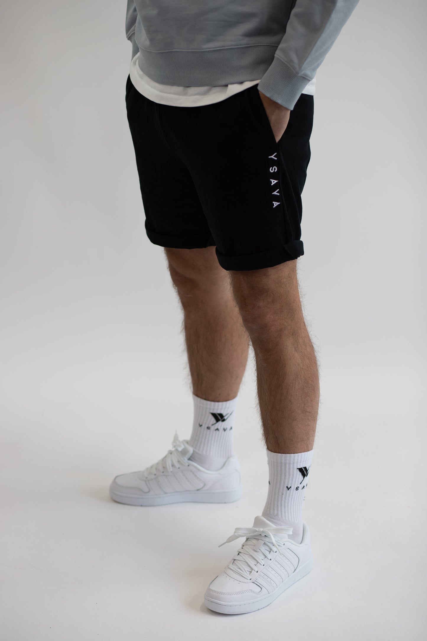 Shorts - schwarz