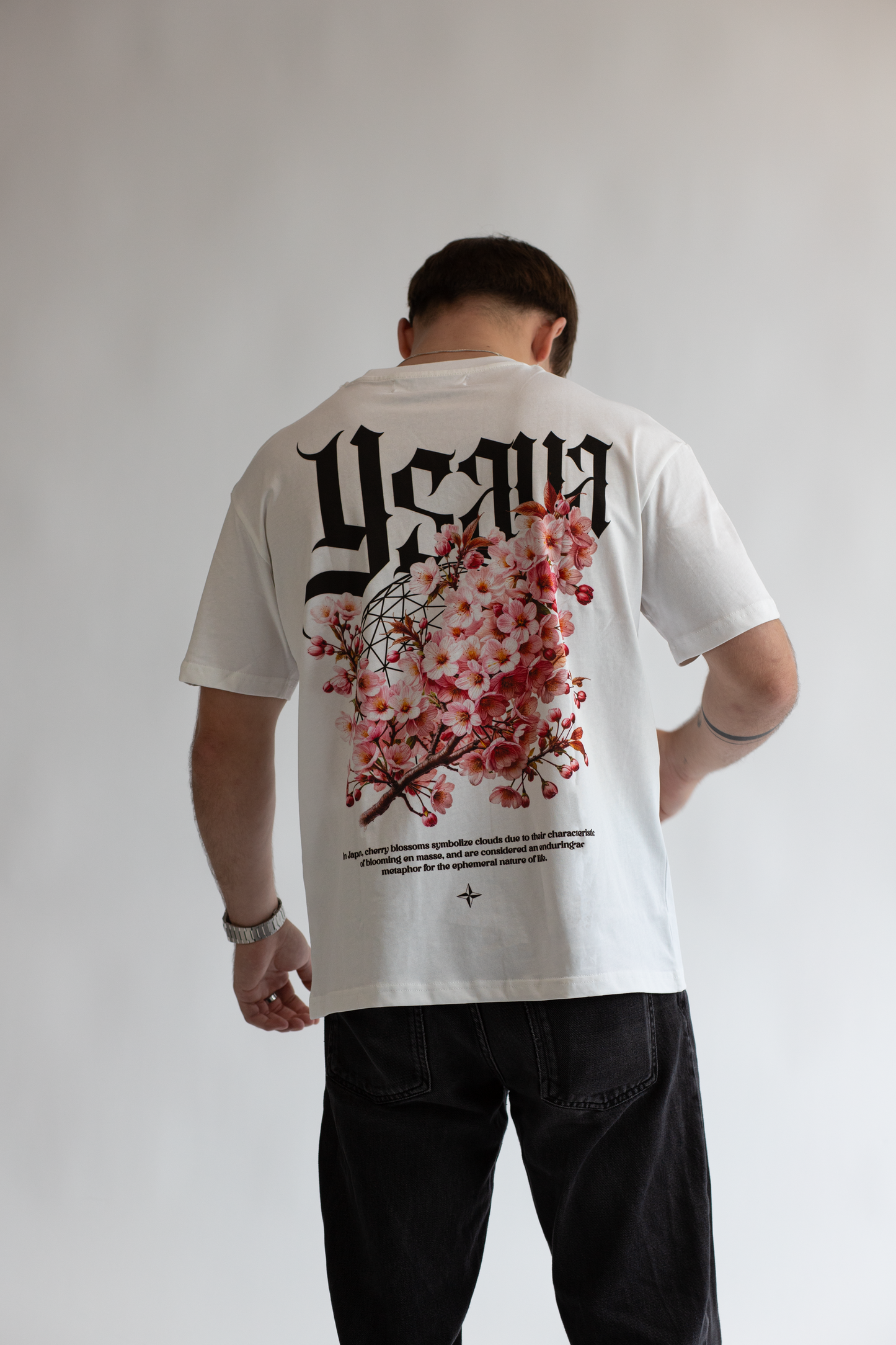 Oversized T-Shirt "Sakura" - white