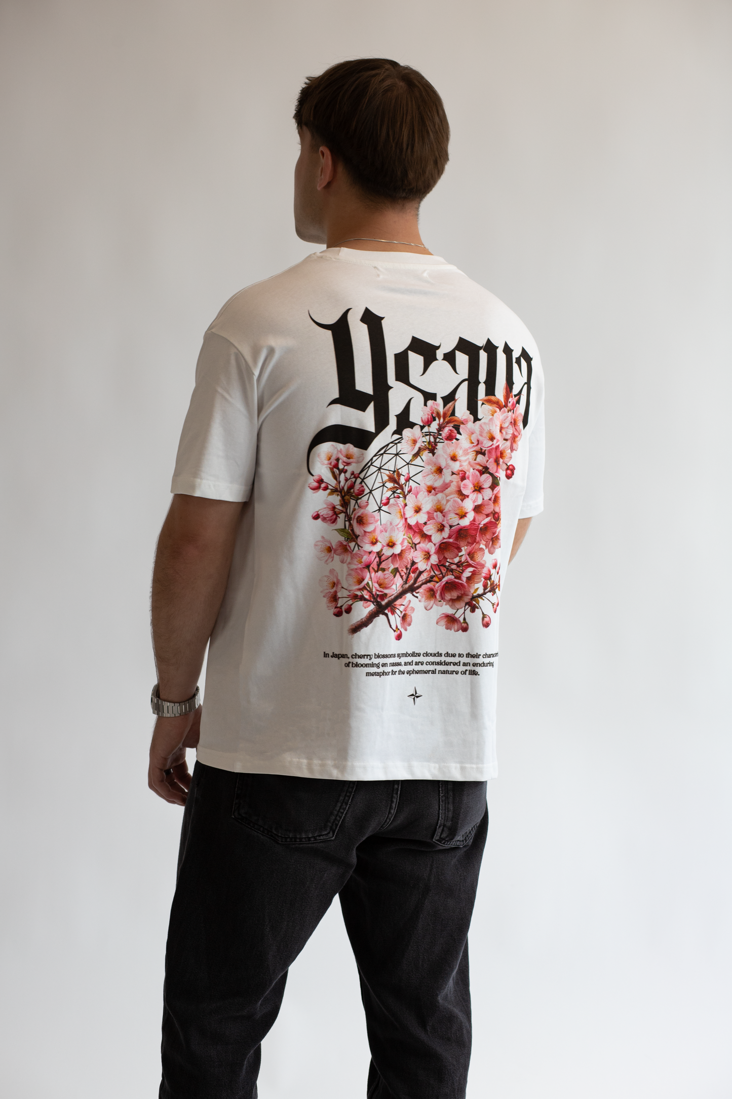 Oversized T-Shirt "Sakura" - white